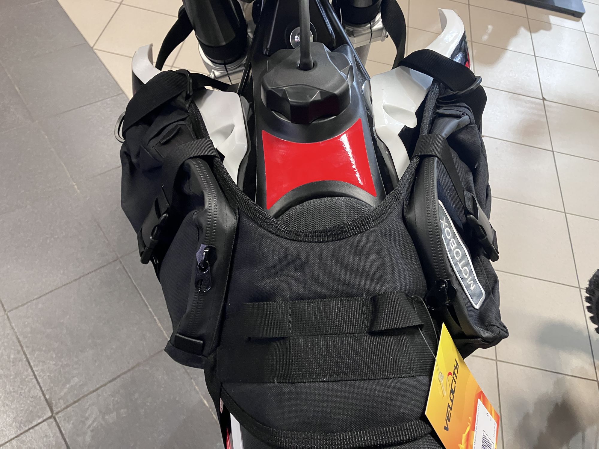 Мото сумка Motobox2 на бензобак 2х2 л