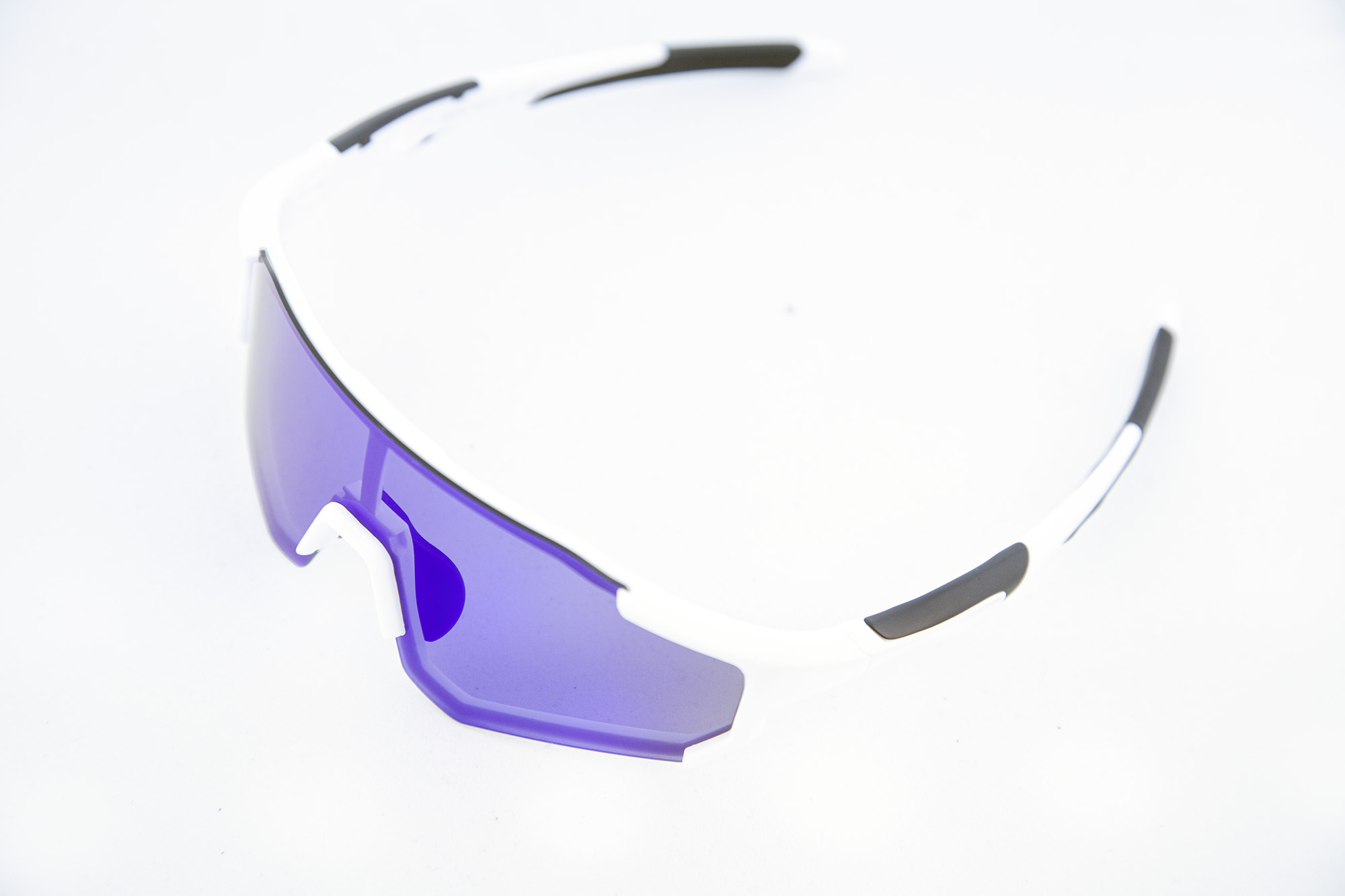 Очки велосипедные ROCKBROS 10183. Цвет оправы - белый. Линзы с поляризацией