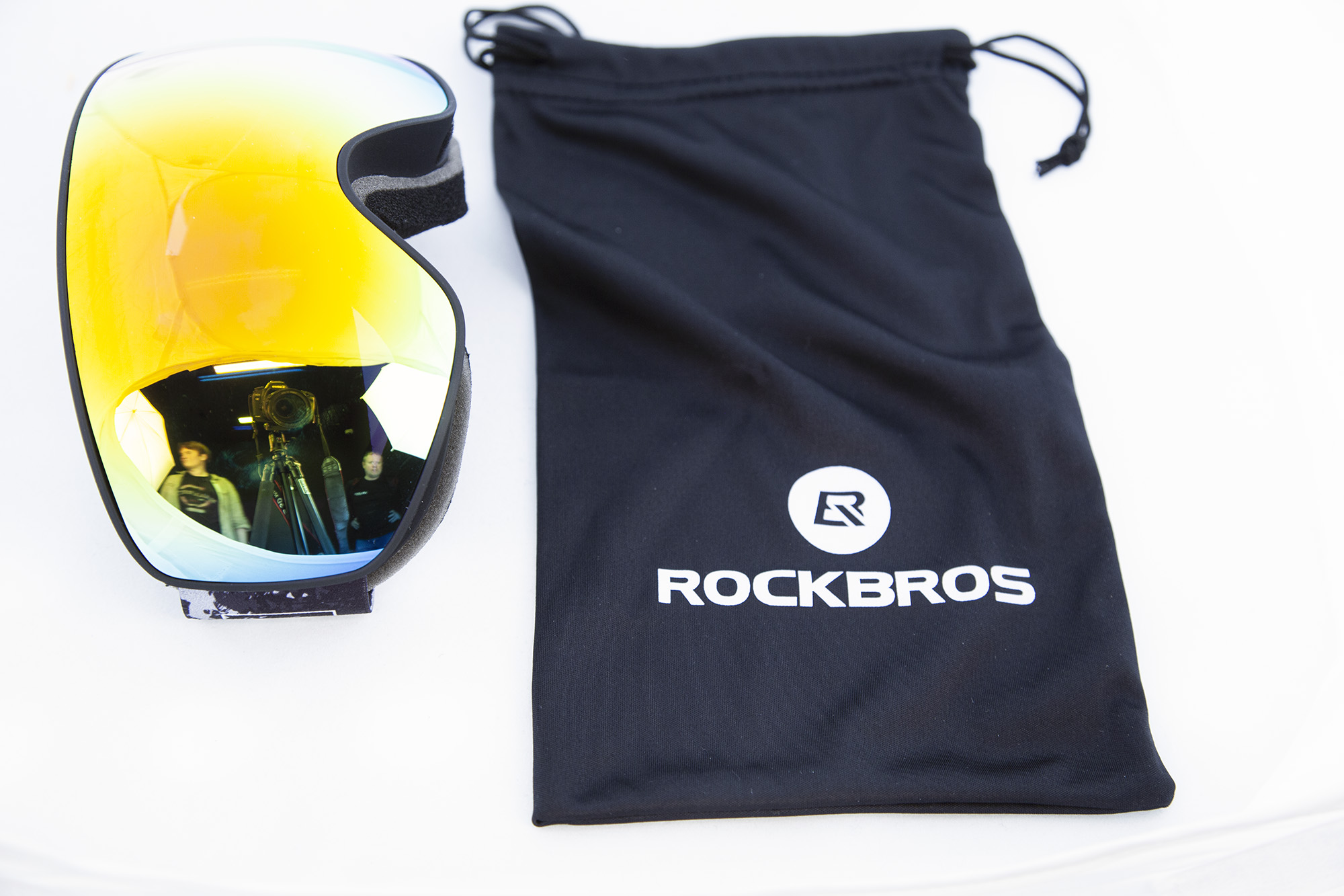 Очки горнолыжные ROCKBROS 14110005001. Цвет оправы - черный. Сферические двухслойные противо