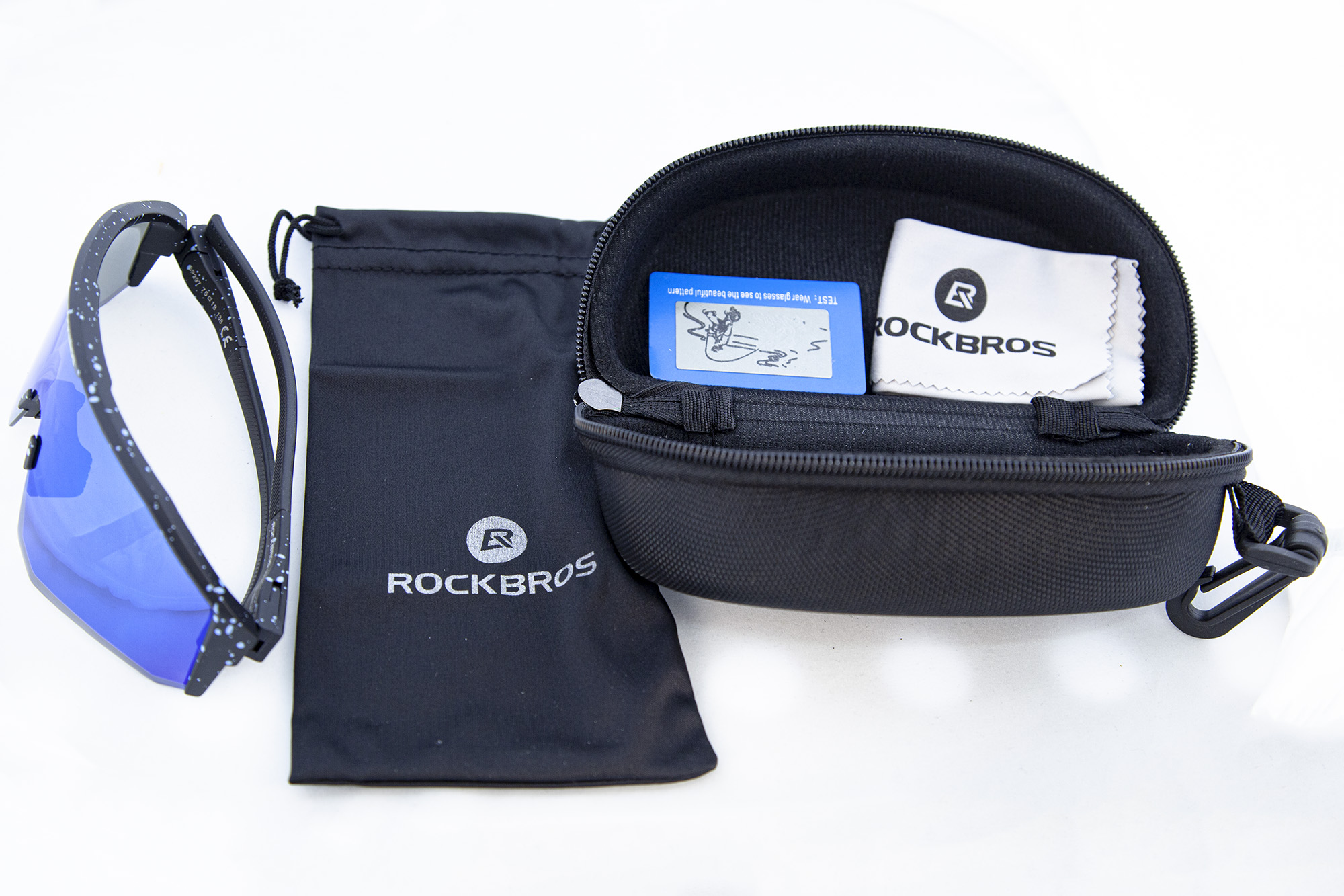 Очки велосипедные ROCKBROS 14130001001. Цвет оправы - черный. Линзы с поляризацией голубые.