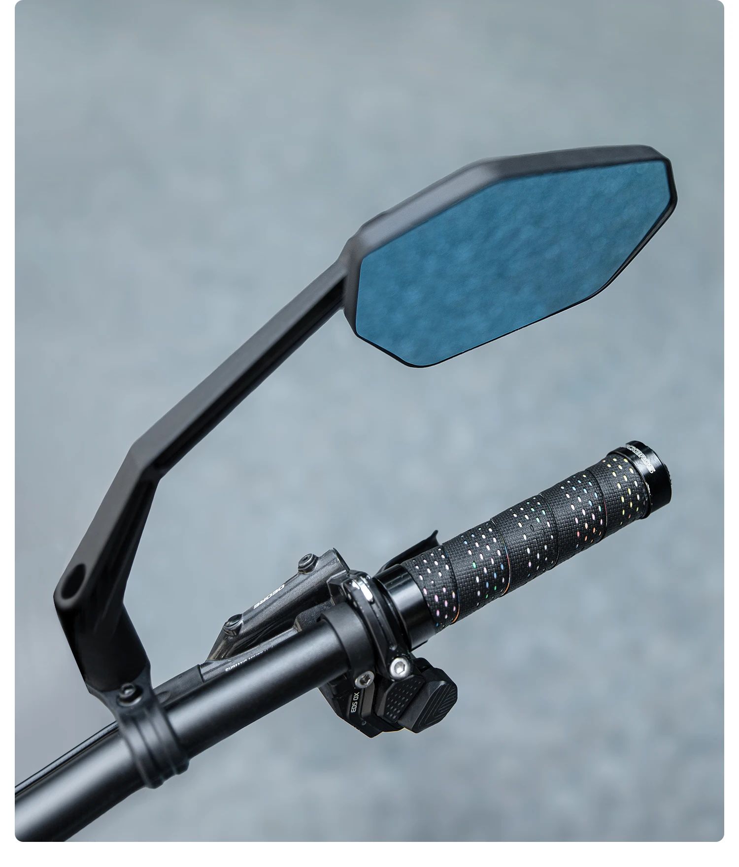 Зеркало заднего вида ROCKBROS F-253AR на руль, нейлон, правое, антибликовое; черный