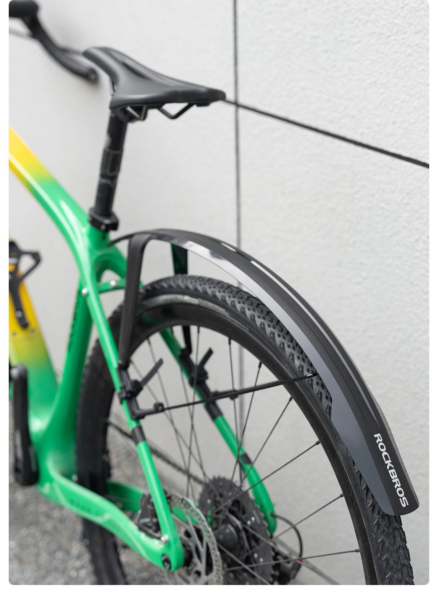 Комплект крыльев ROCKBROS FK-892 универсальные 26-27,5" 700С, регулируемые крепления на перья; черны