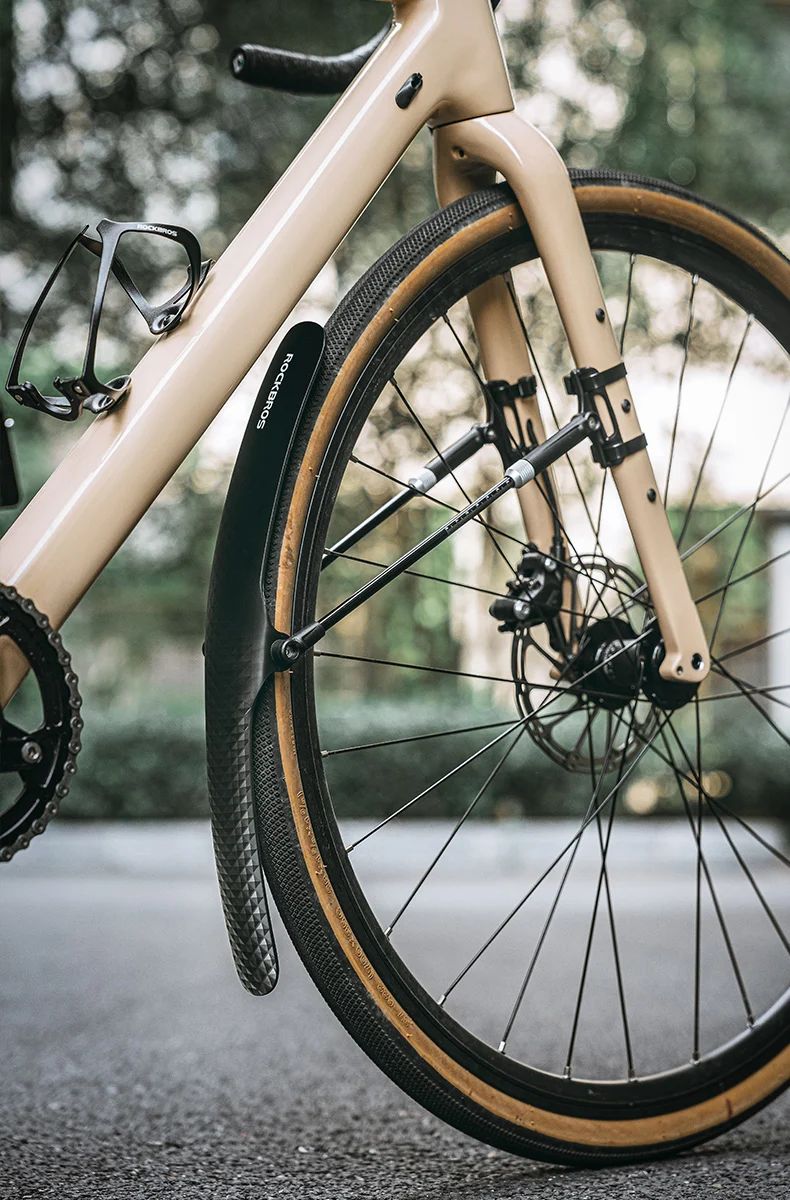 Крыло велосипедное ROCKBROS FK-891 короткое для шоссейного велосипеда, со стойками; черный