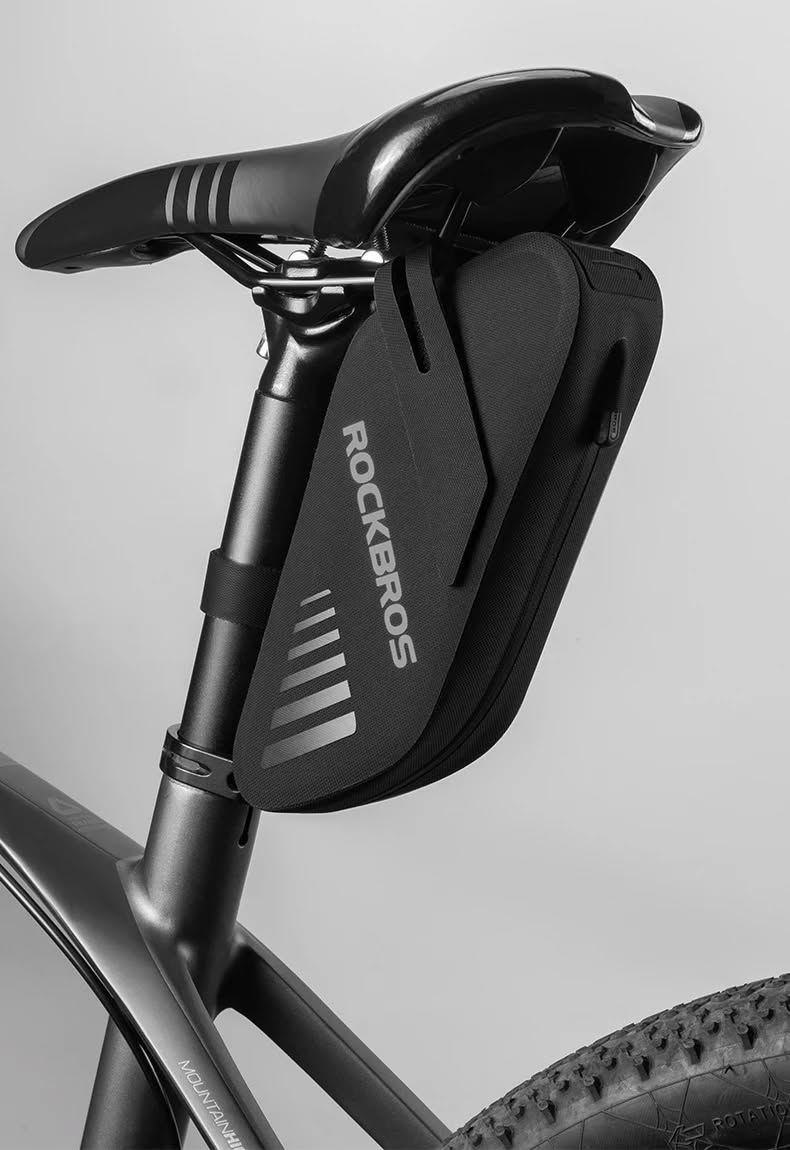 Велосумка ROCKBROS AS-078 на подседельный штырь и седло, объем 0,6 л; черный