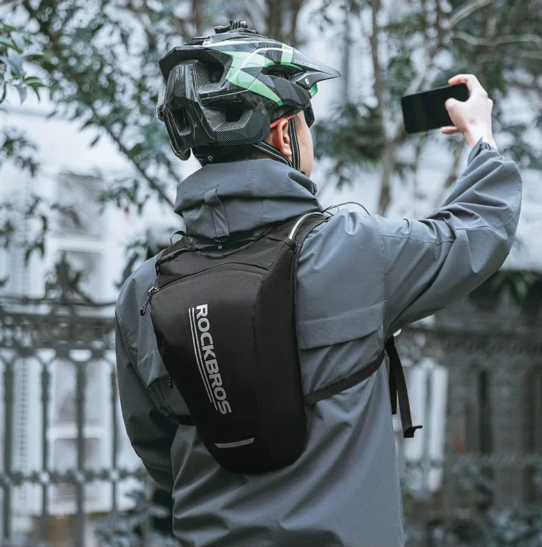 Рюкзак ROCKBROS H32 с гидрапаком, объем резервуара 2л; черный