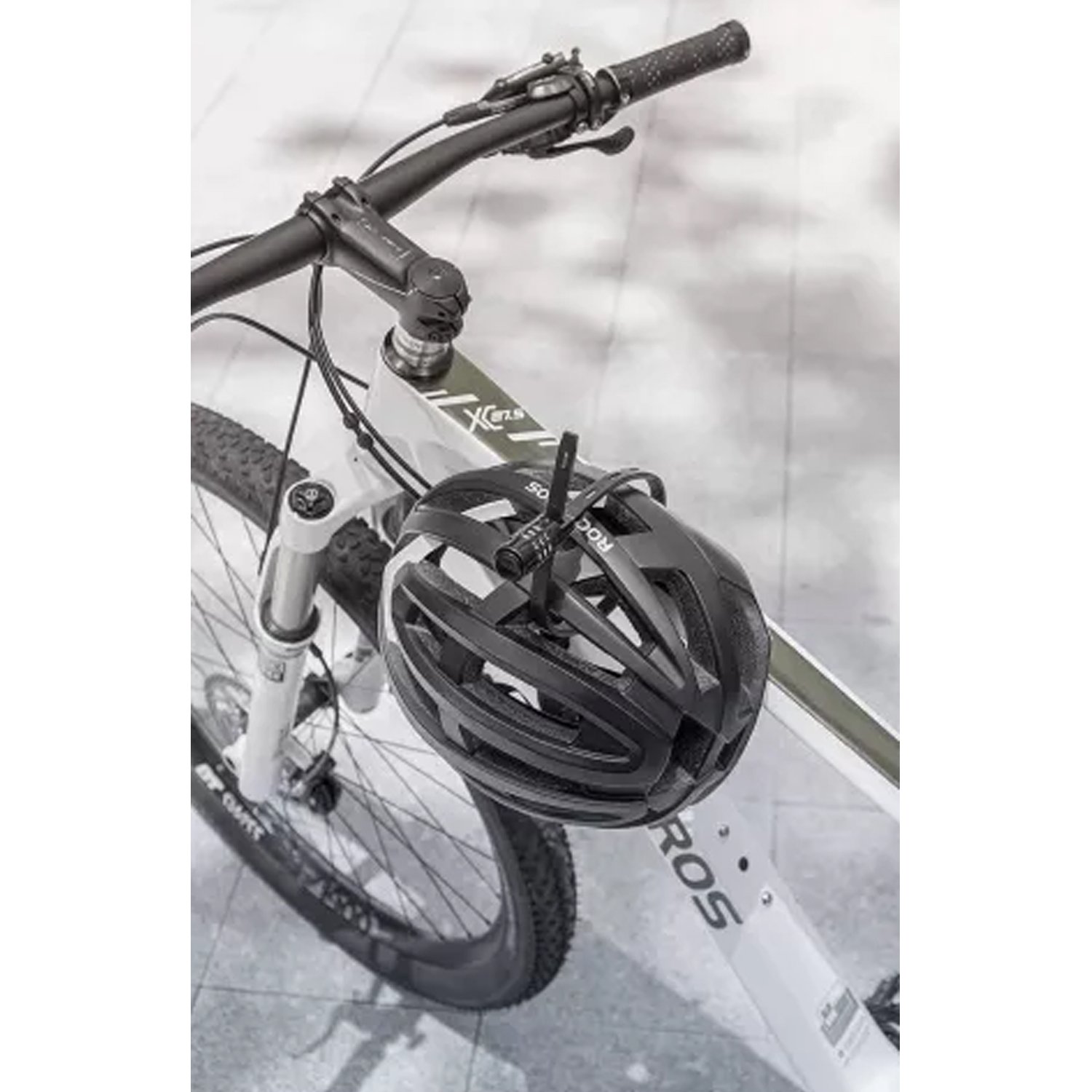 Замок вело ROCKBROS 84652 кодовый, в виде стяжки, 54 см; черный