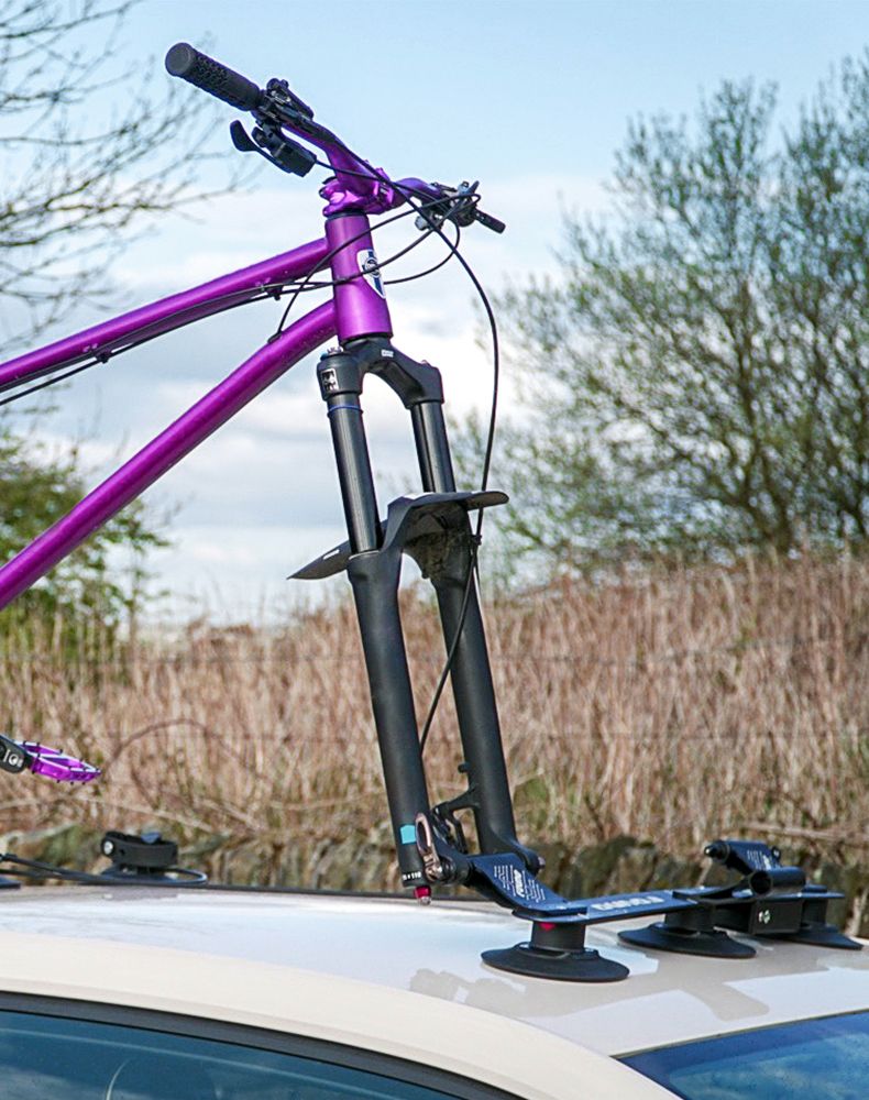 Автобагажник ROCKBROS на крышу с электро присоской, на 3 велосипеда с сигнализацией.