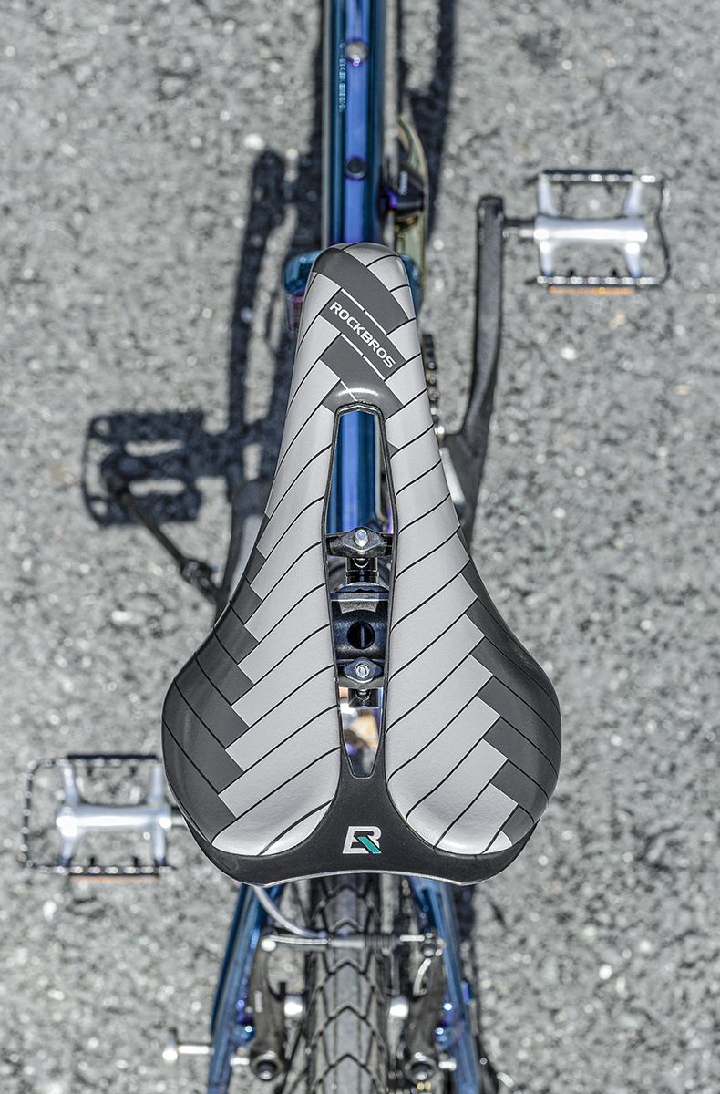 Седло ROCKBROS черное, спортивное с прорезью, рельсы Chro-mo, арт 38210011001