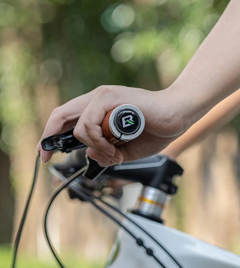 Грипсы ROCKBROS с замком, кожаные