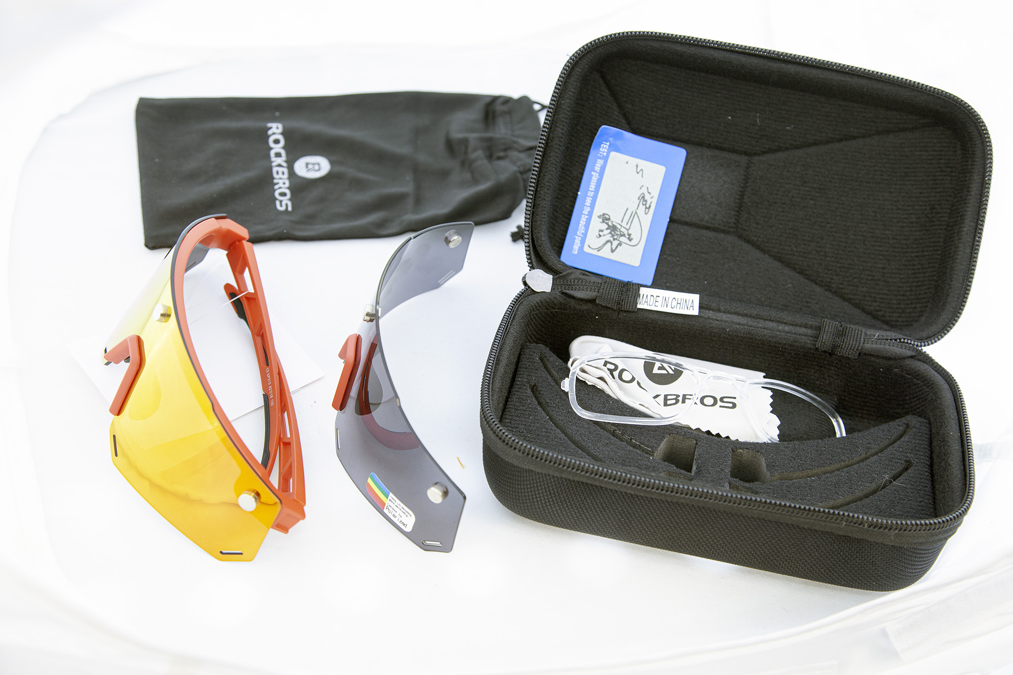 Очки велосипедные ROCKBROS 213 Цвет оправы - красный с магнитными держателями линзы. Линза с поляриз