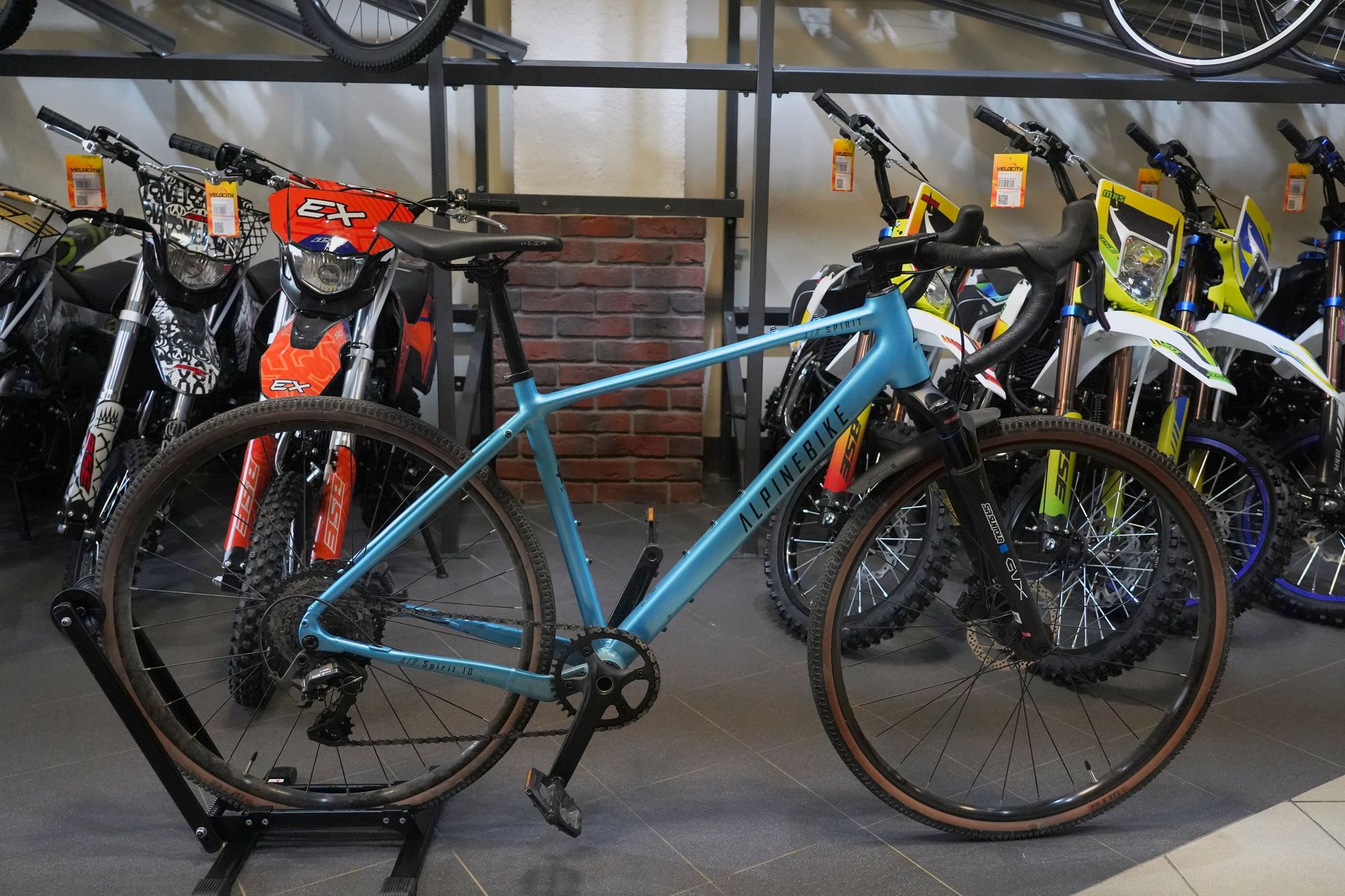 СЭМПЛ 26 Велосипед гравийный Alpinebike Air Spirit 10 размер ML ett 565 цвет Sky blue