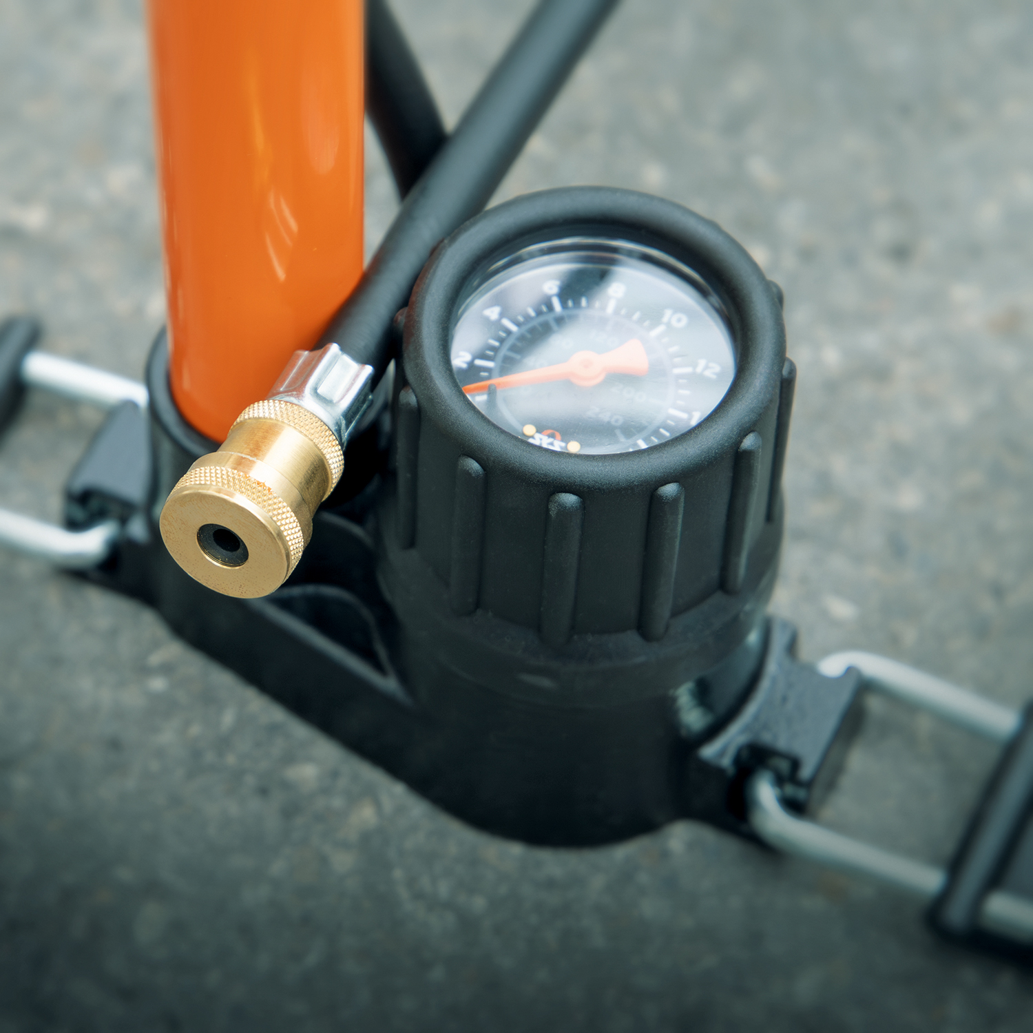 Насос напольный SKS RENNKOMPRESSOR E.V.A. HEAD, цвет Оранжевый