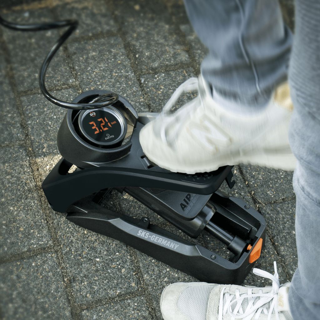 Насос ножной SKS AIRSTEP DIGI, цвет Черный