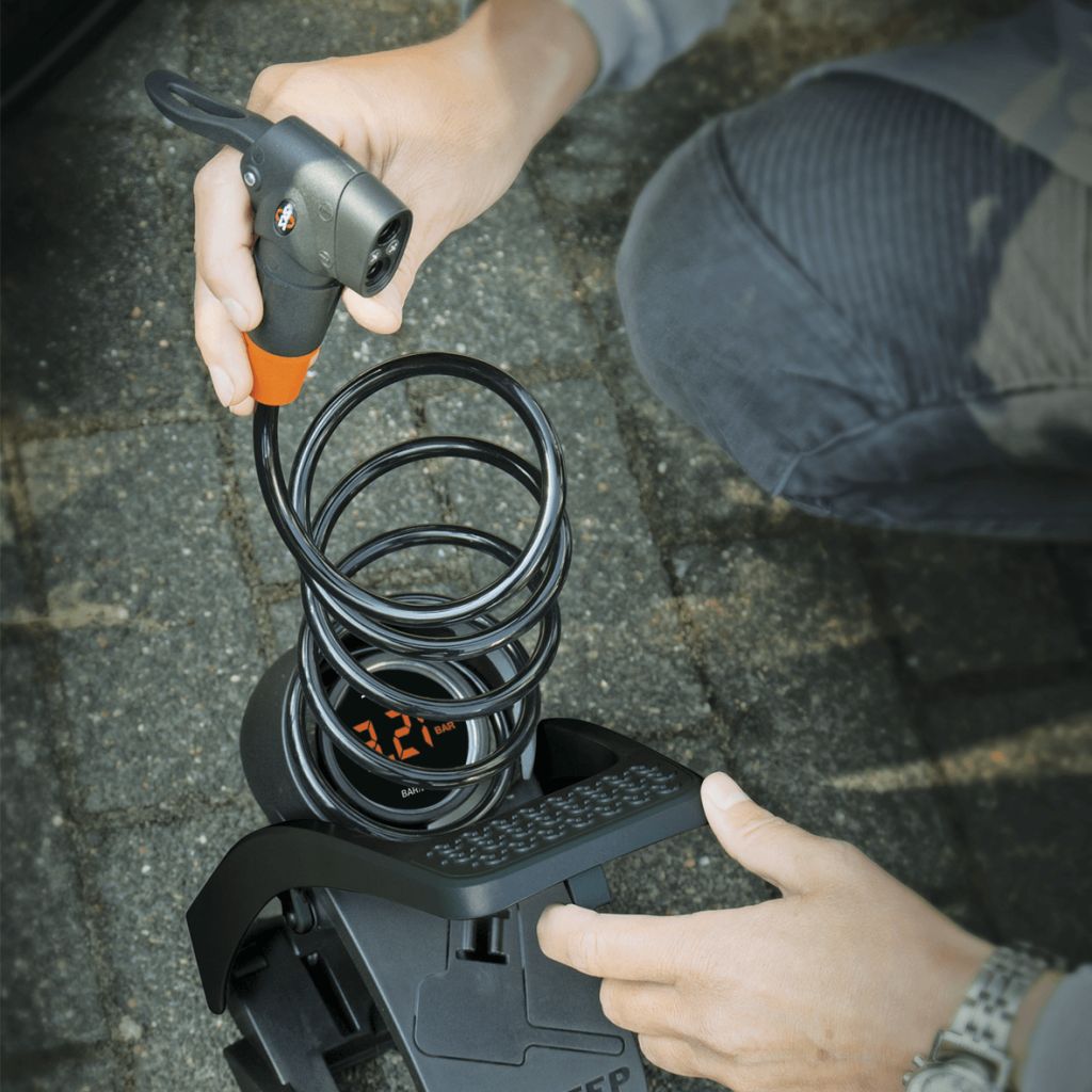 Насос ножной SKS AIRSTEP DIGI, цвет Черный