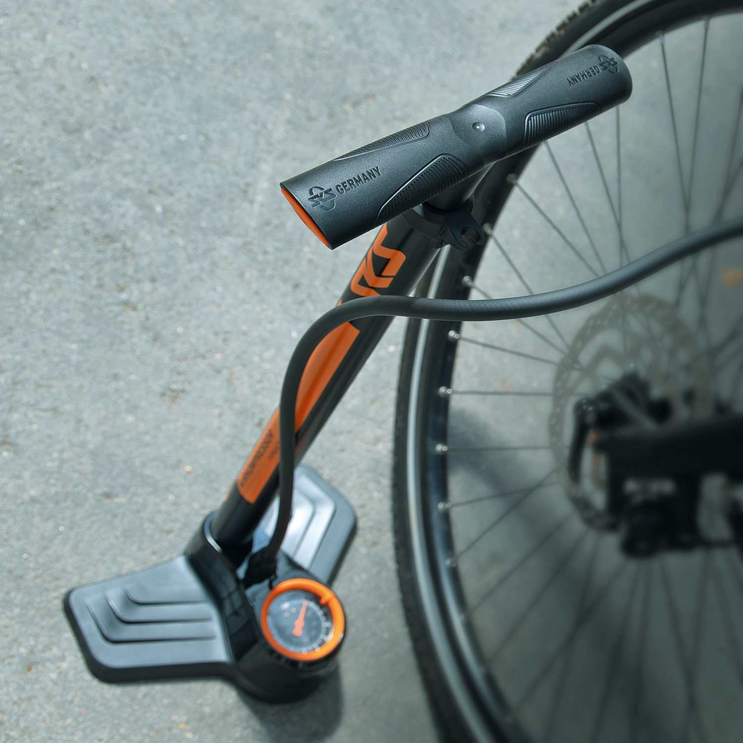 Насос напольный SKS AIRKOMPRESSOR COMPACT 10.0, цвет Черный