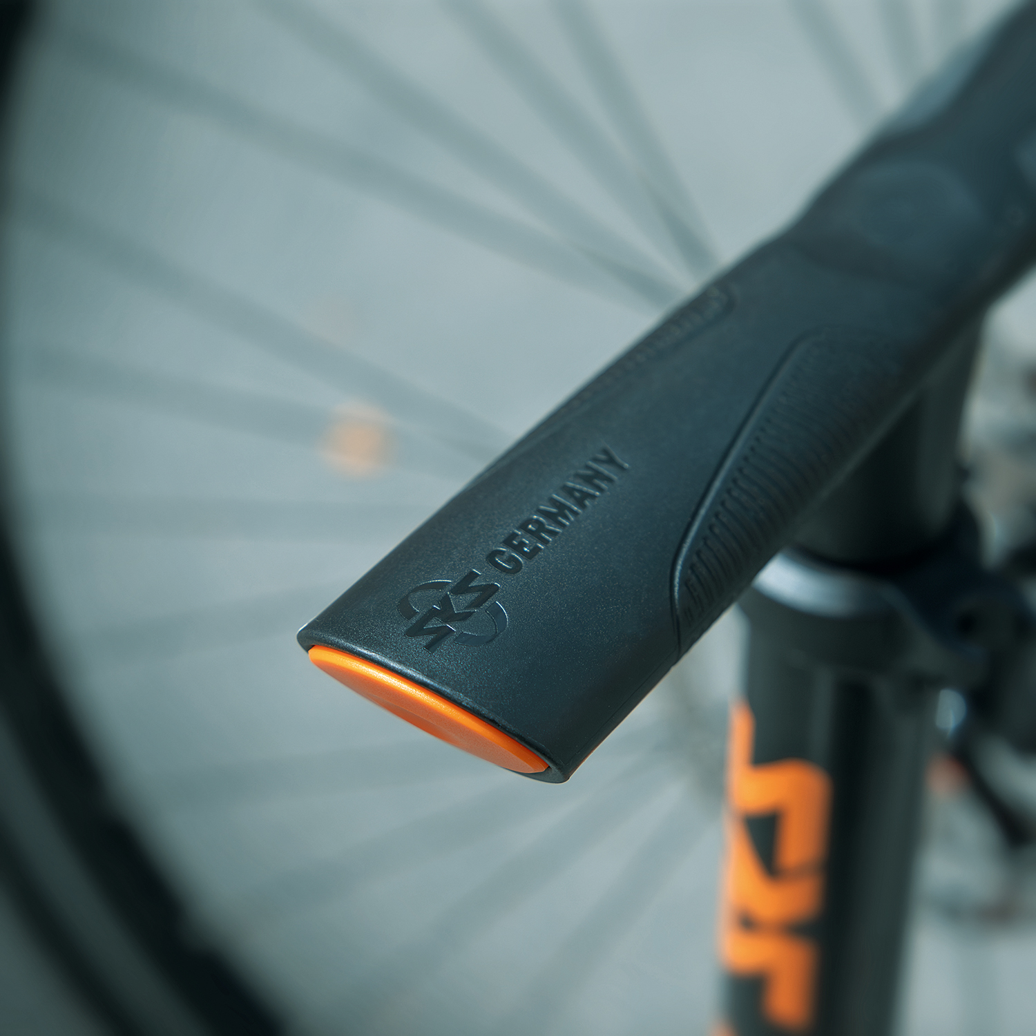 Насос напольный SKS AIRKOMPRESSOR COMPACT 10.0, цвет Черный