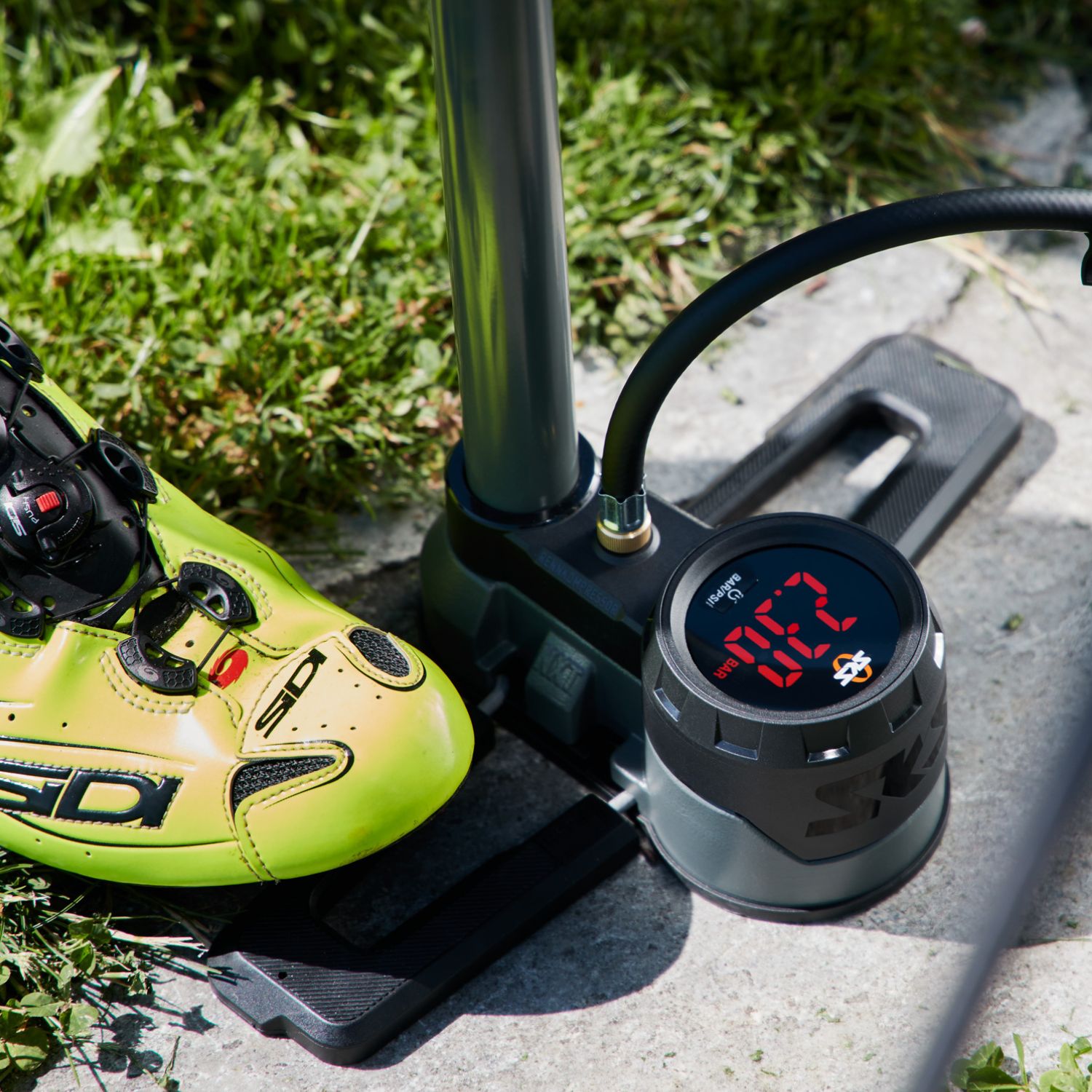 Насос напольный SKS RENNKOMPRESSOR NXT DIGI, цвет Серый