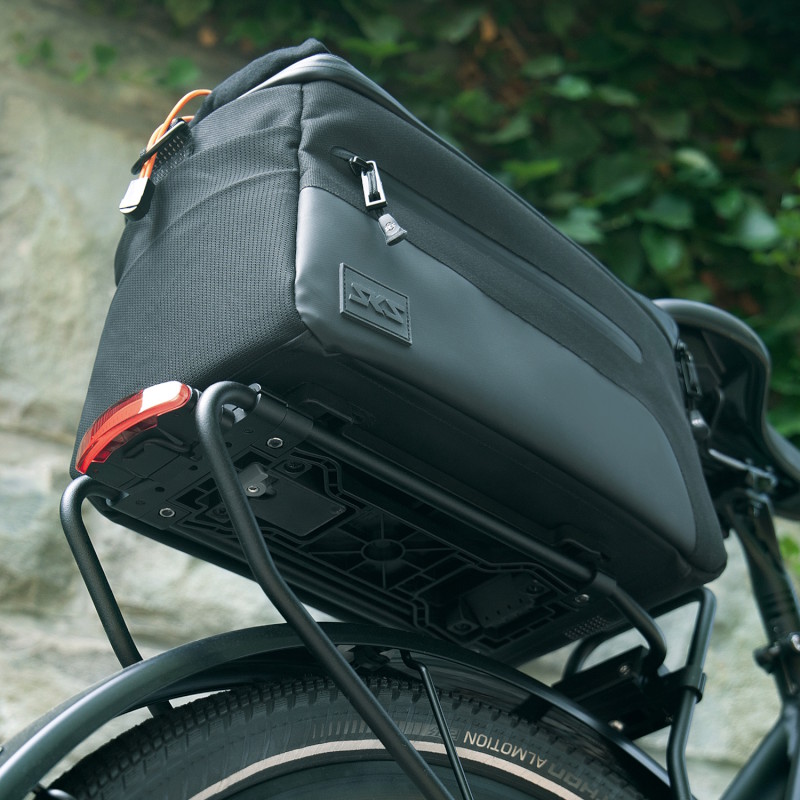 Сумка на багажник SKS INFINITY URBAN TRUNKBAG, цвет Черный