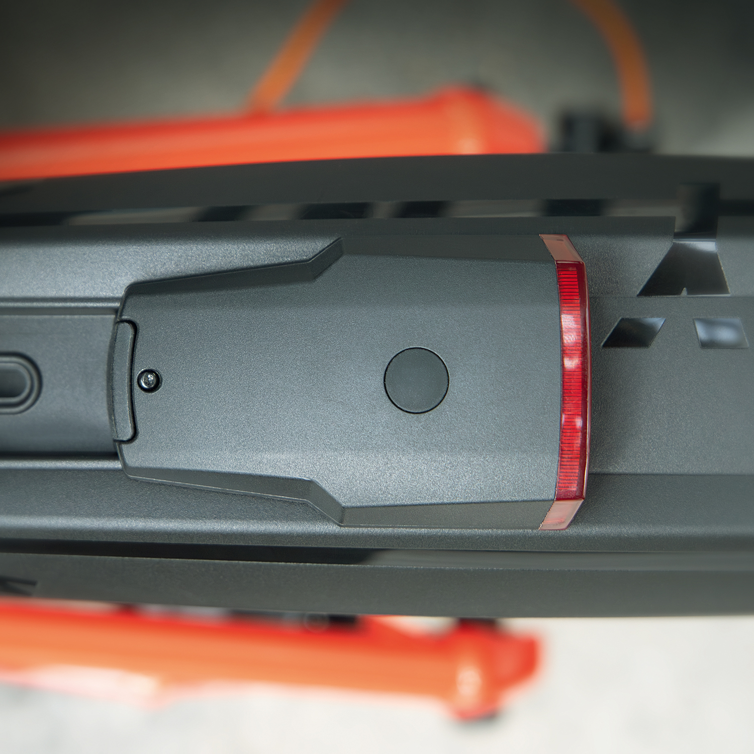 Фонарь для крыла ROWDY SKS ROWDY, цвет Черный