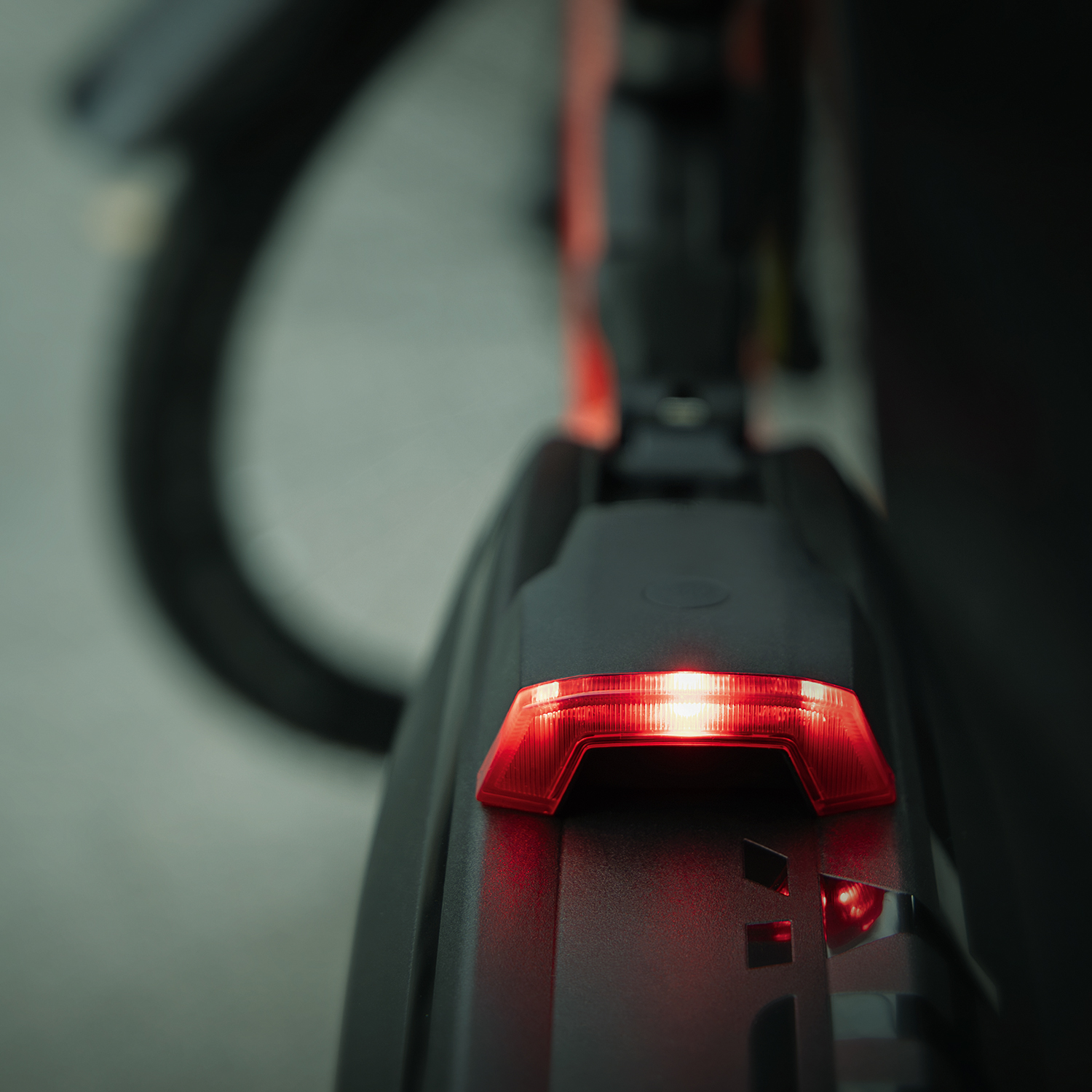 Фонарь для крыла ROWDY SKS ROWDY, цвет Черный