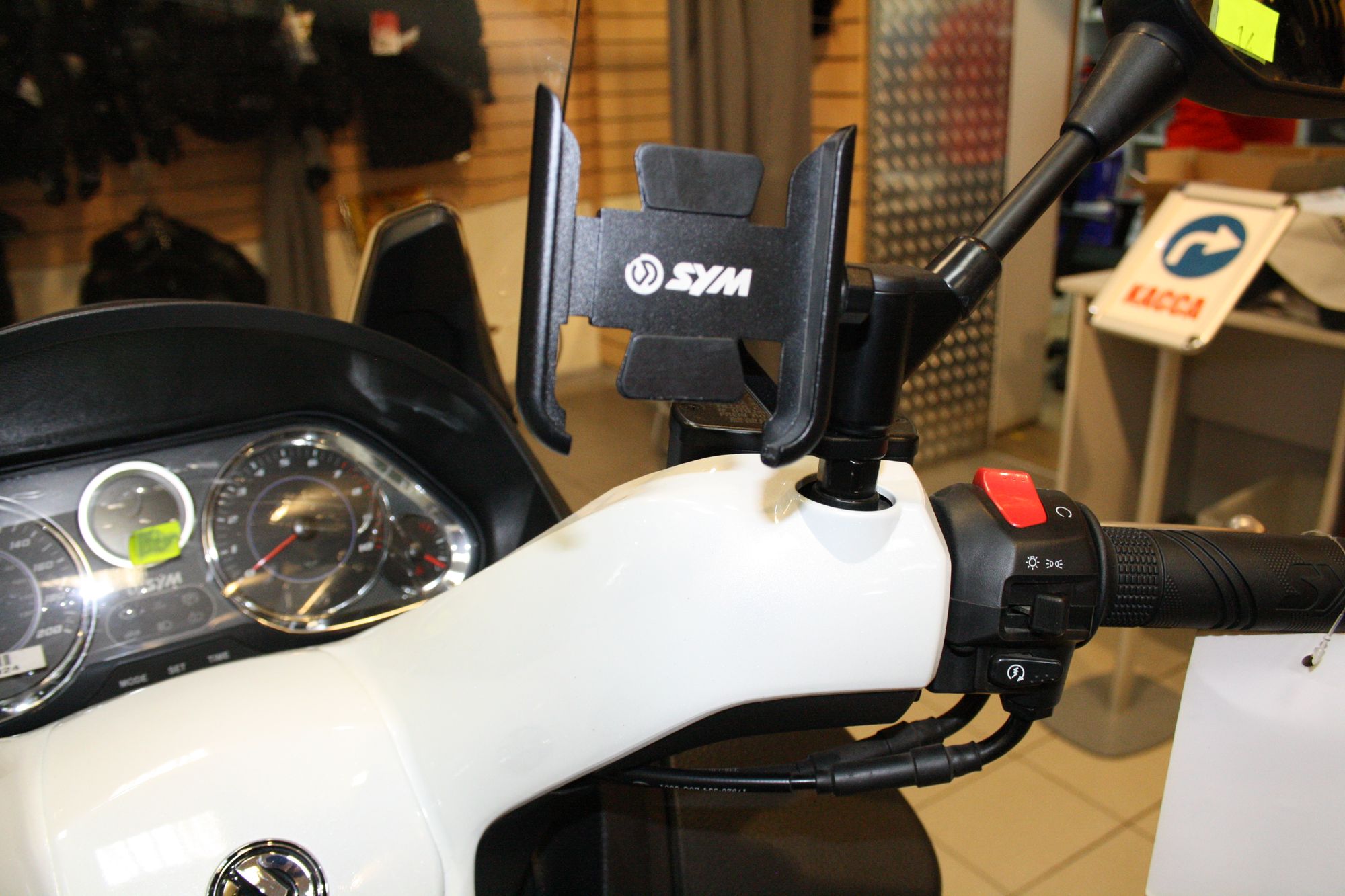 Держатель для телефона на руль SYM универсальный алюминиевый черный SYM Универсальная