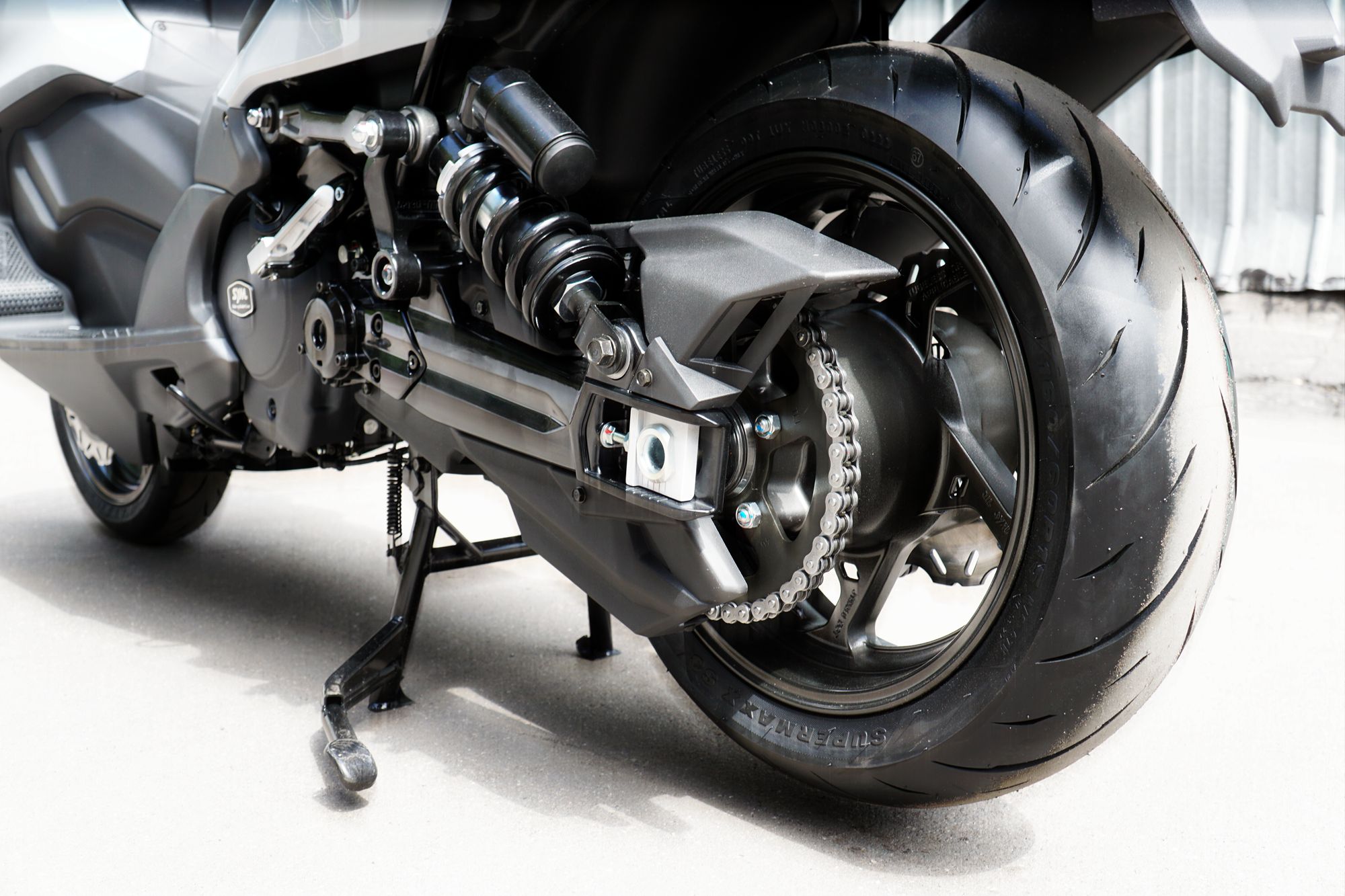 Максискутер SYM MAXSYM TL 500 серый