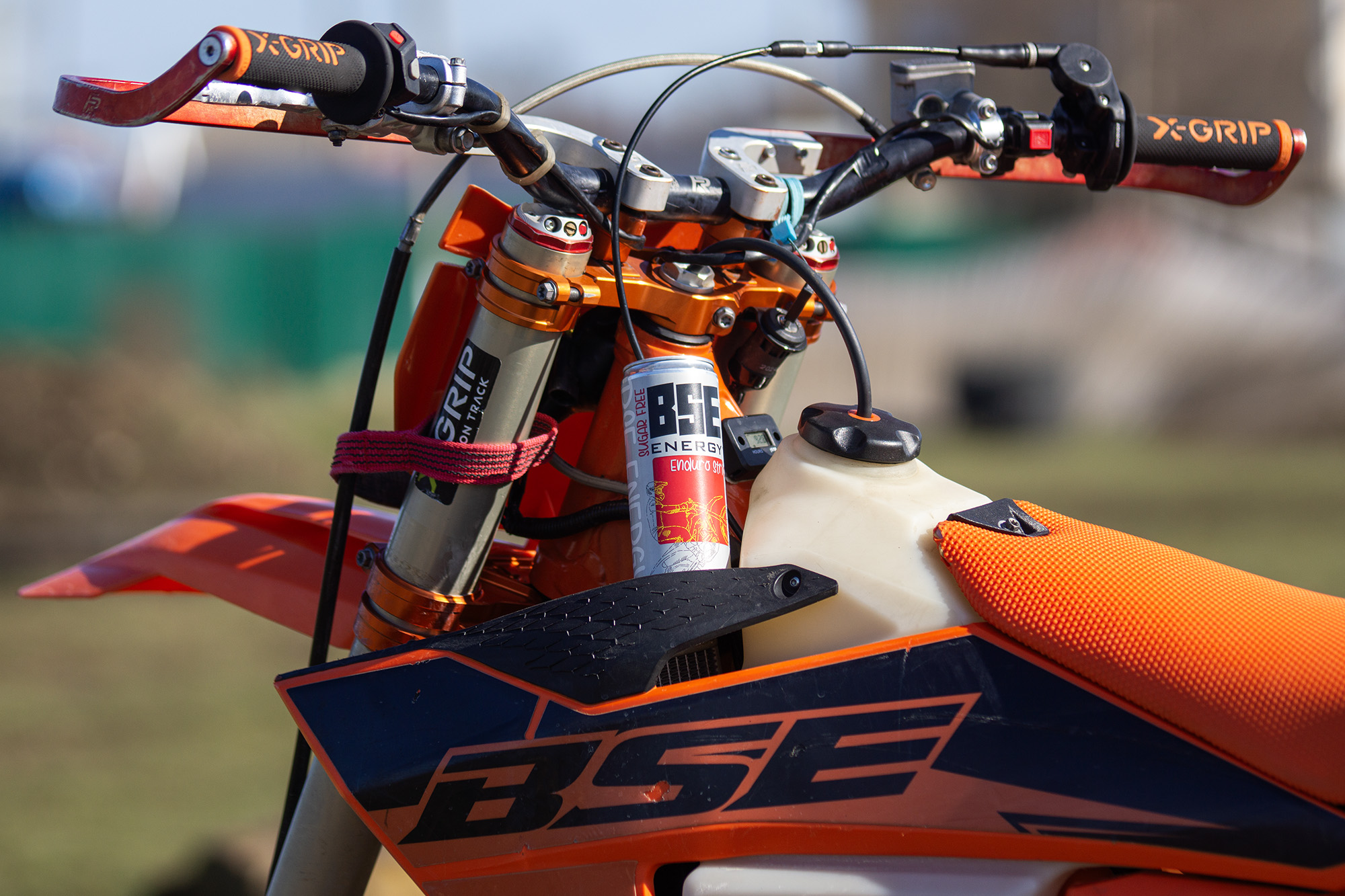 Энергетический напиток BSE Energy со вкусом Enduro strike без сахара
