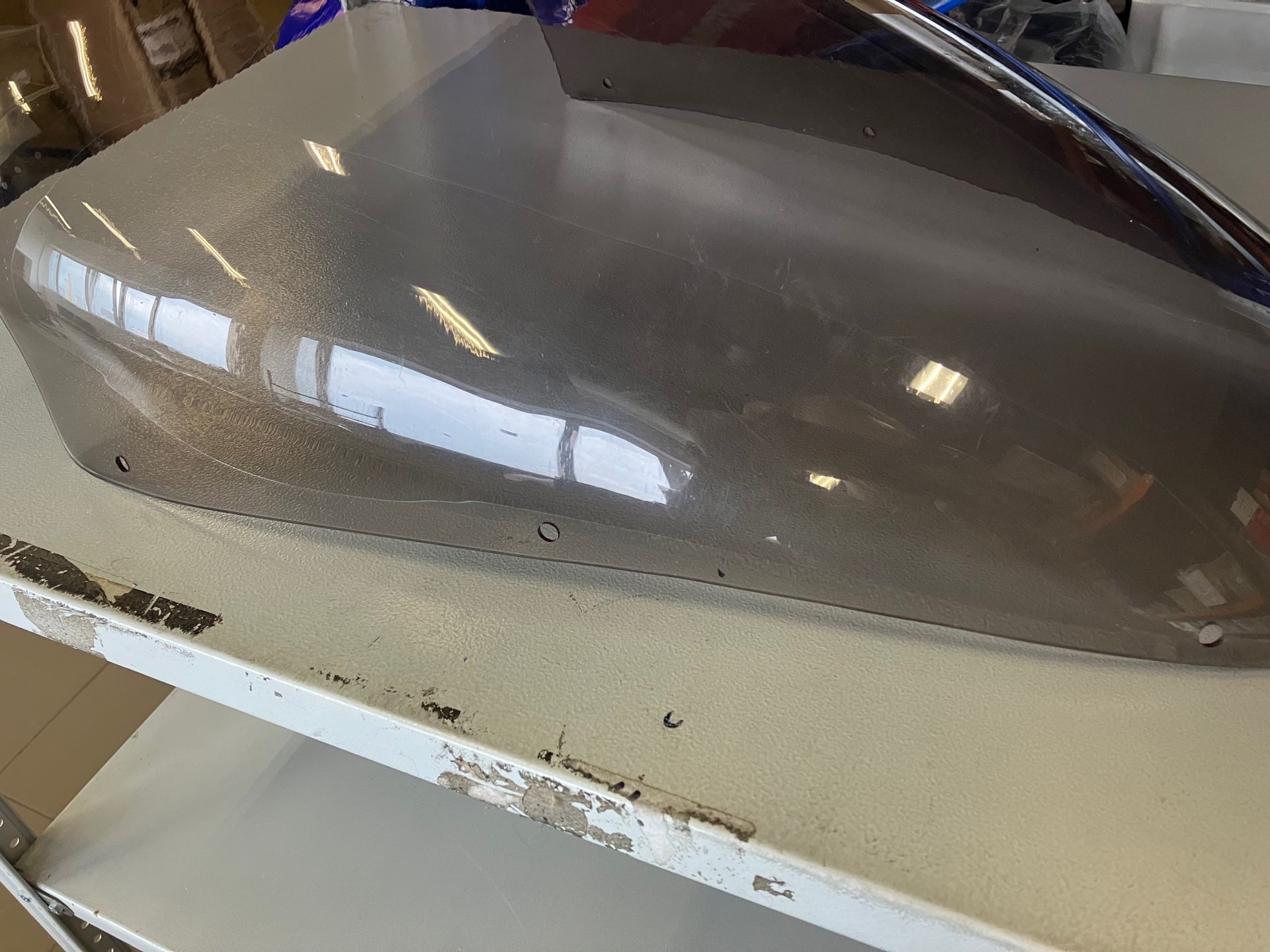 Стекло ветровое к-т SYM GTS 250