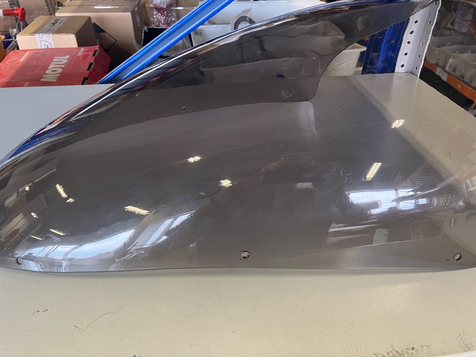 Стекло ветровое к-т SYM GTS 250