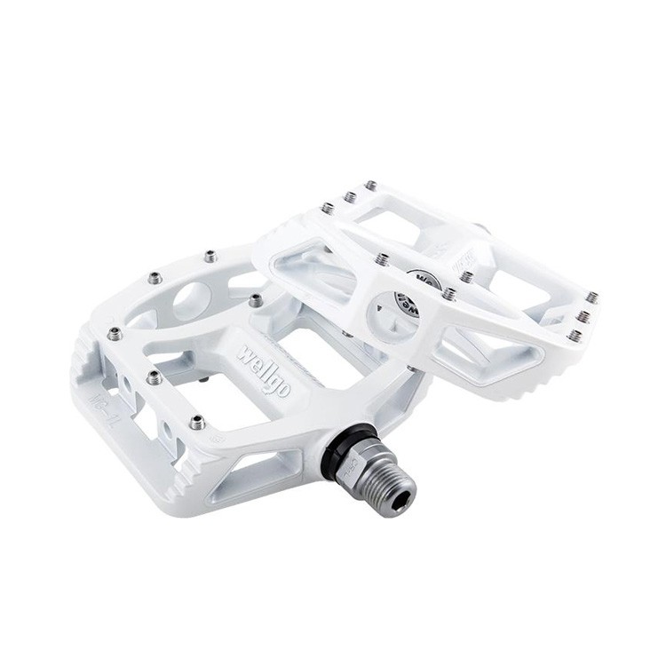 Педали WELLGO DH,BMX,MG-1 белый, магниевый корпус, промышленный подшипник. ось cr-mo, съемные шипы