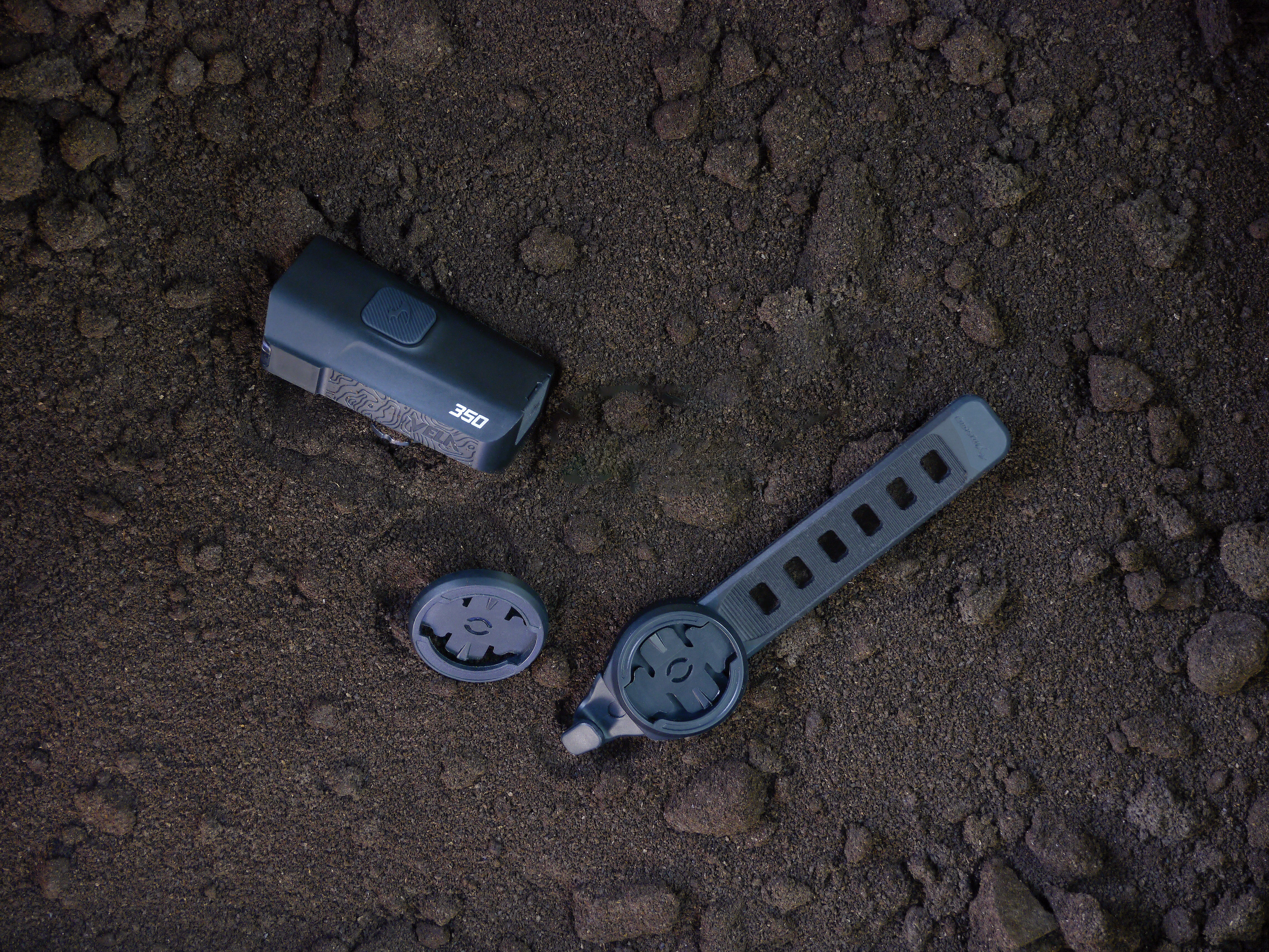 Фонарь передний Moon VELA 350 (C3 -Lauren Green), 350 Лм, 4 режимов, USB‑C