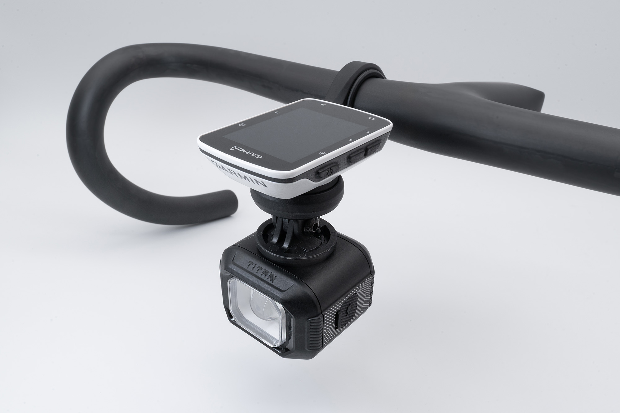 Велофара Moon TITAN Max 1700 люмен, USB-C, В комплекте крепеж gopro garmin