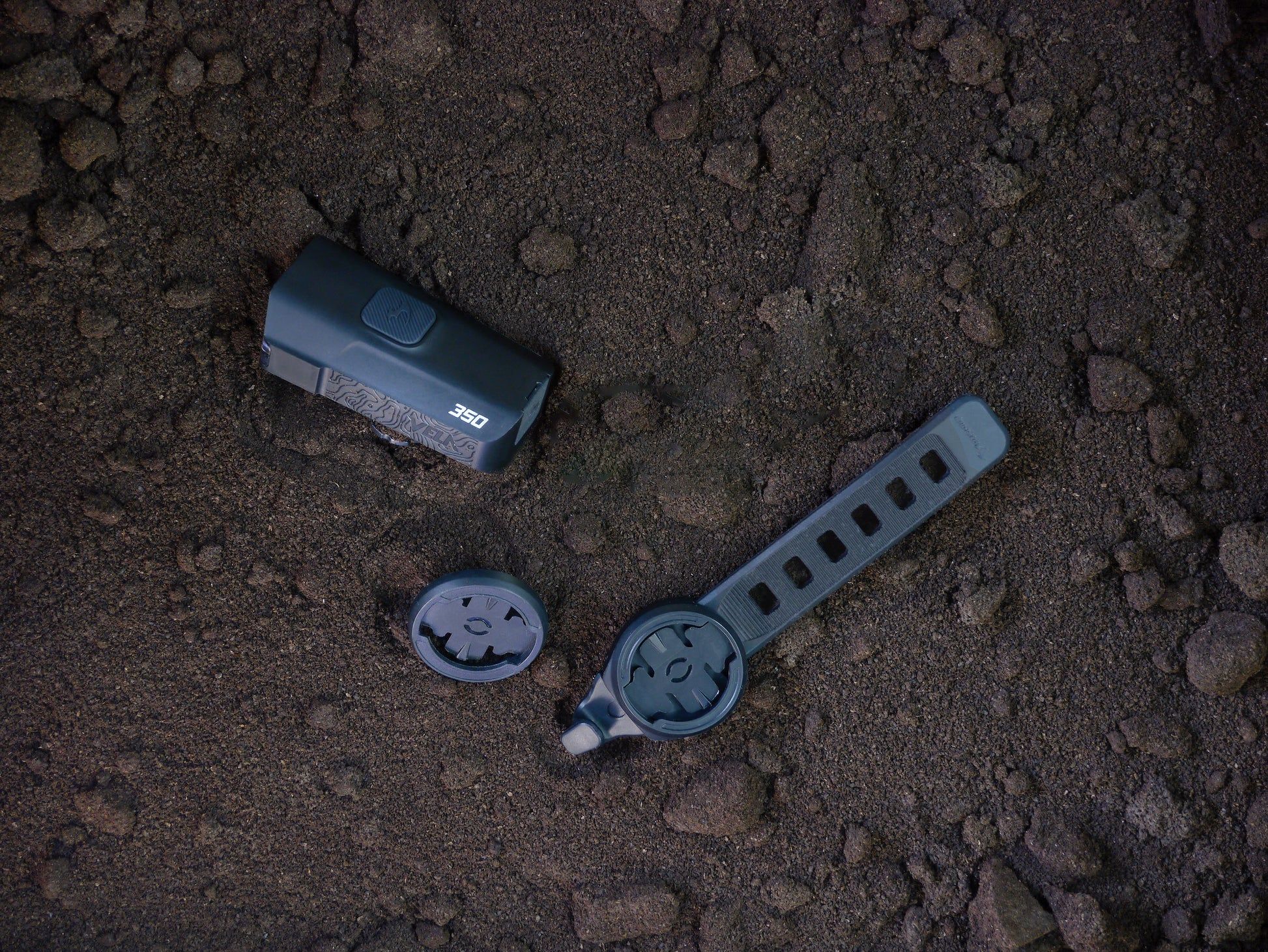 Фонарь велосипедный передний Moon VELA 350, 350 люмен, 1 диод, Li-Po аккумулятор 1600 mAh, черный цв