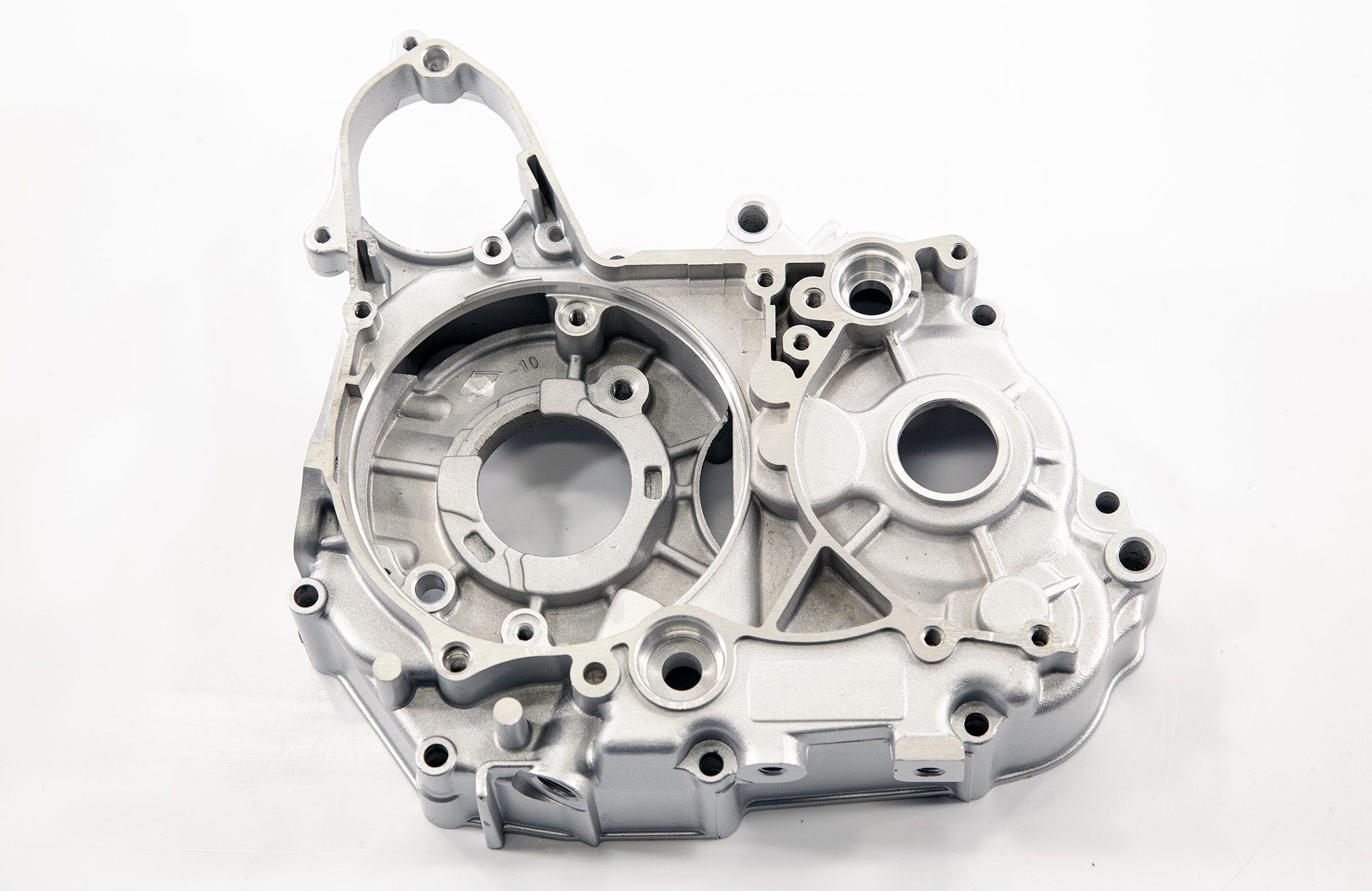 Картер двигателя левый BSE ZS154FMI