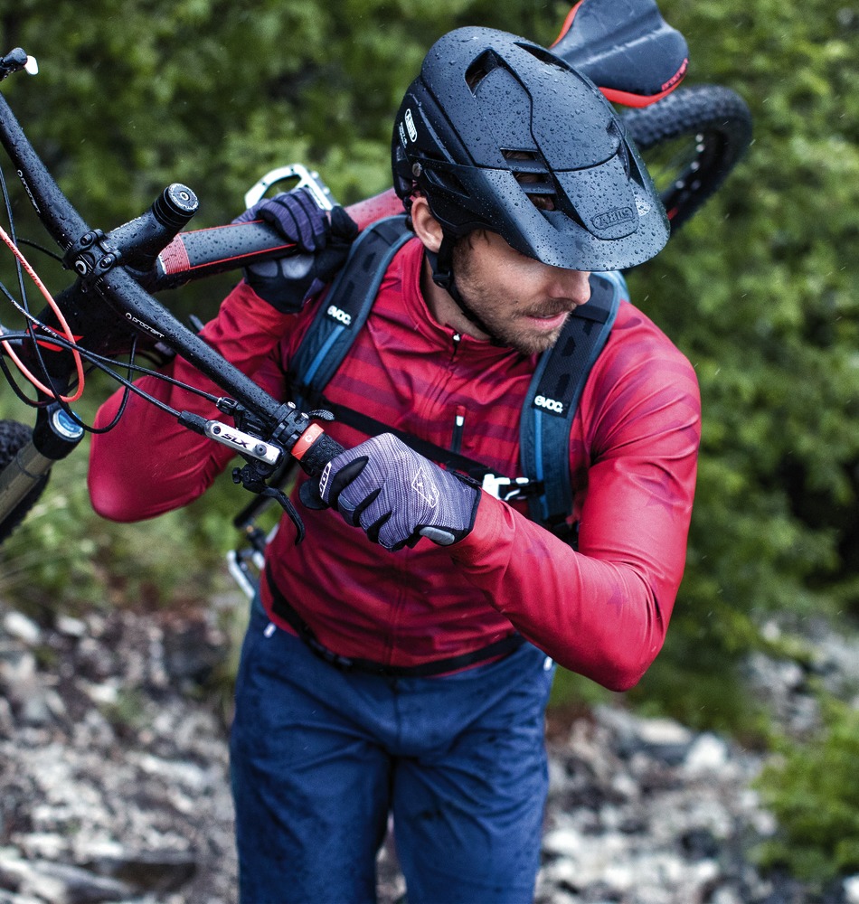 Велошлем ABUS Montrailer Mips