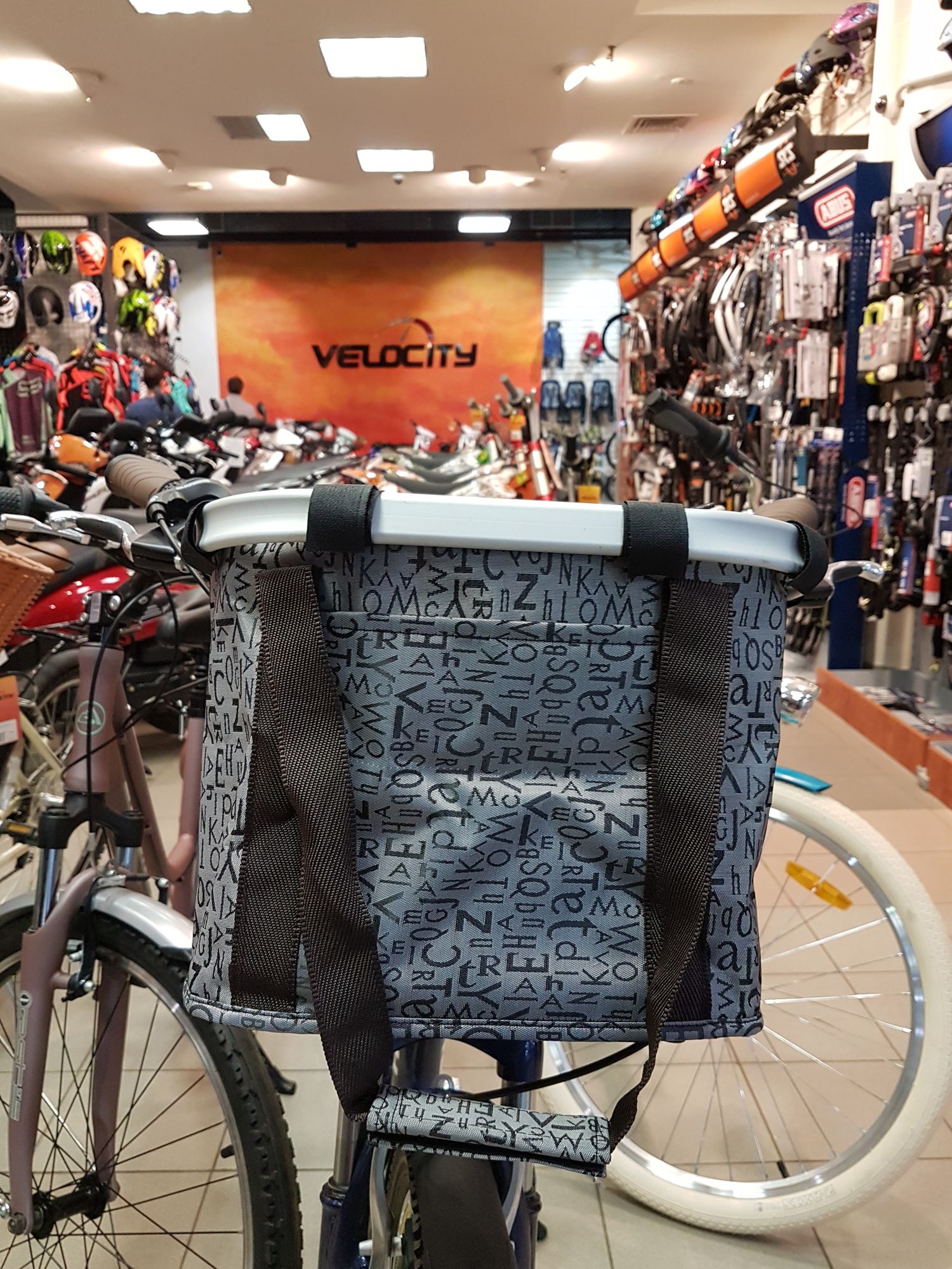 Велокорзина Eastman передняя, складная, полиэстр-металл, быстросъемная, коричневая