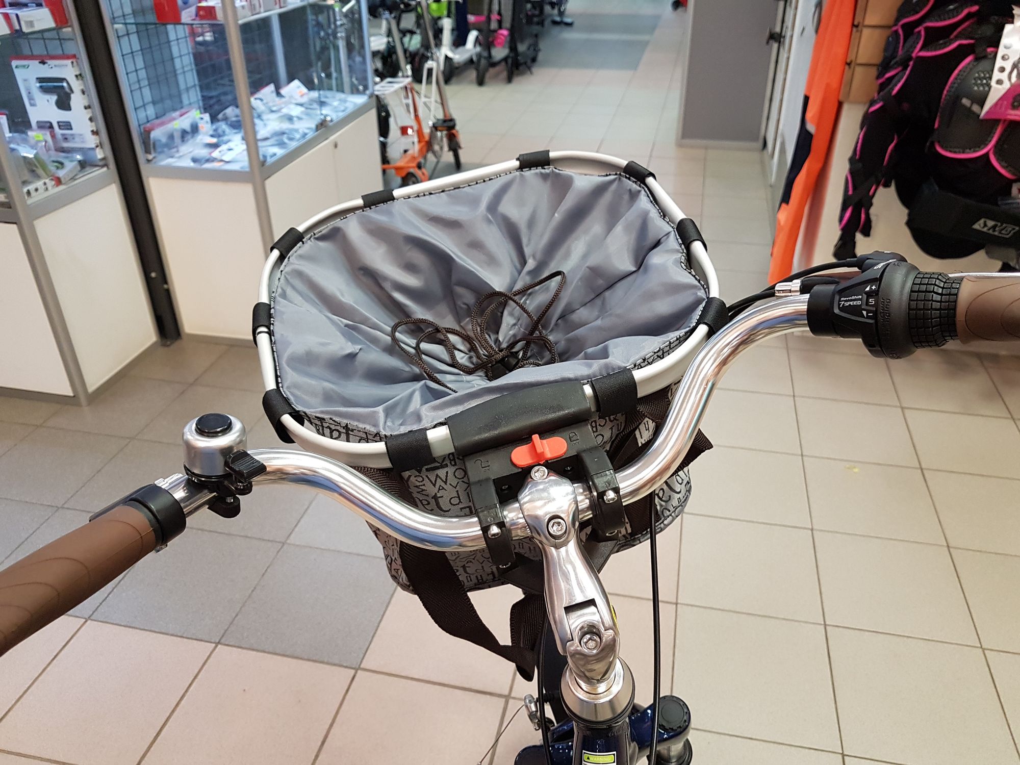 Велокорзина Eastman передняя, складная, полиэстр-металл, быстросъемная, коричневая