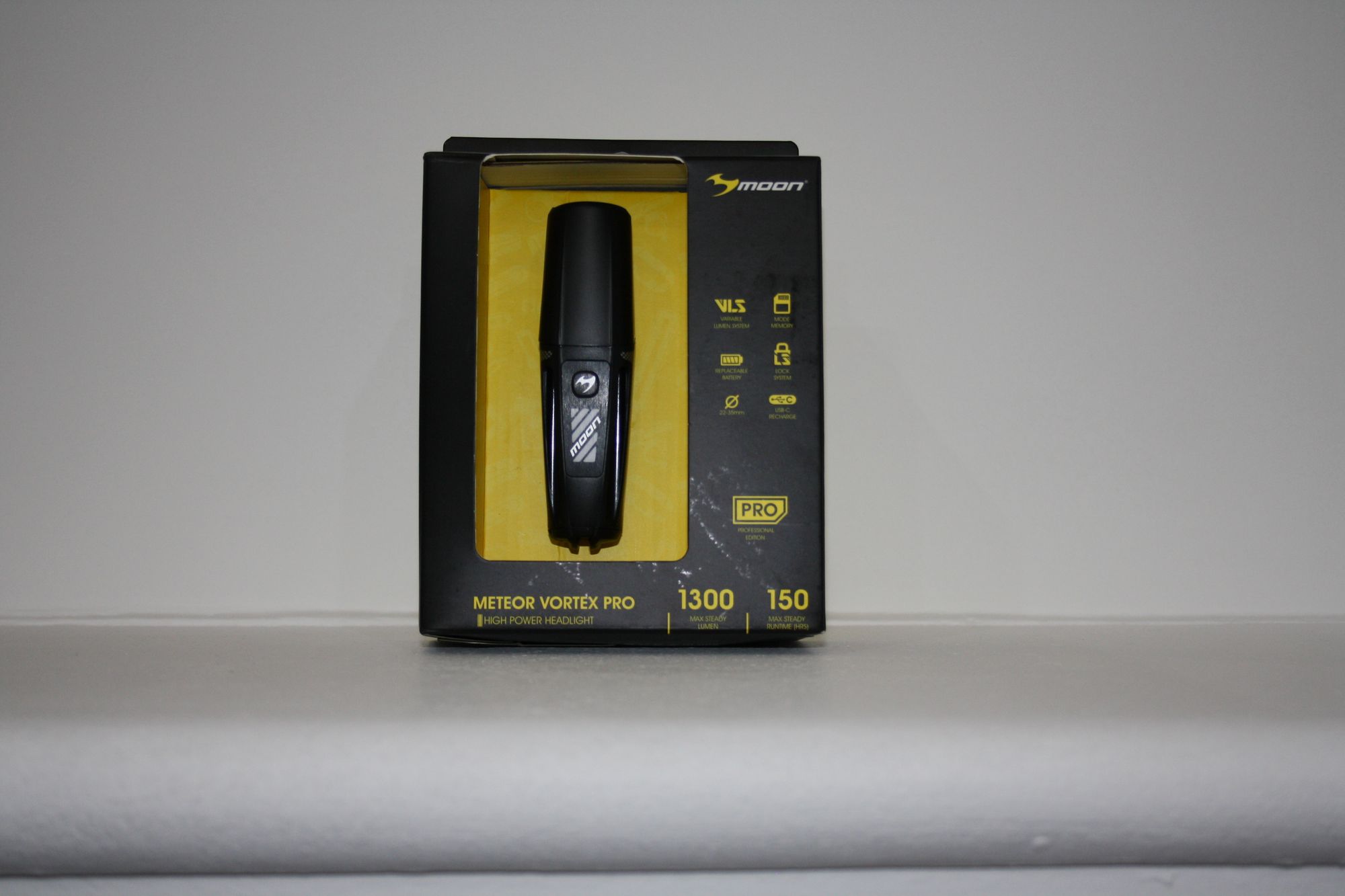 Велофара Moon Meteor Vortex Pro, 1300 люмен 1 диод, 9 режимов , USB-C